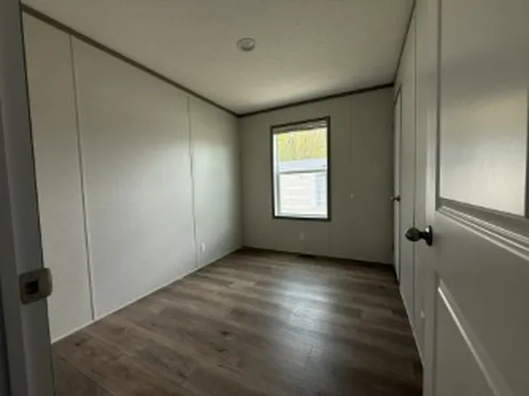 2620 Maple Creek Ln SW #57, Byron Center, MI 49315