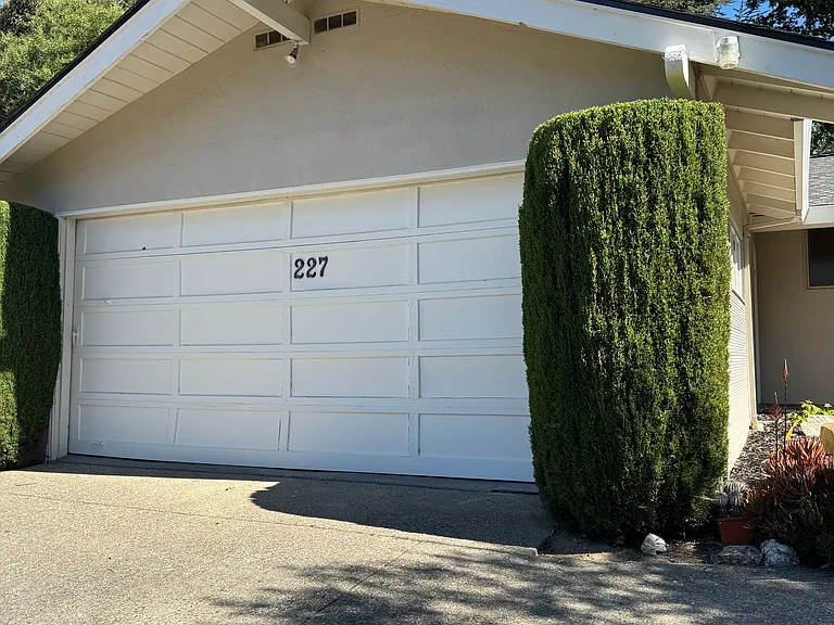 227 Ramona Rd — Photo 4