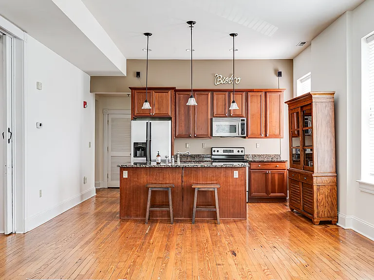 3216 E Broad St #A — Photo 4