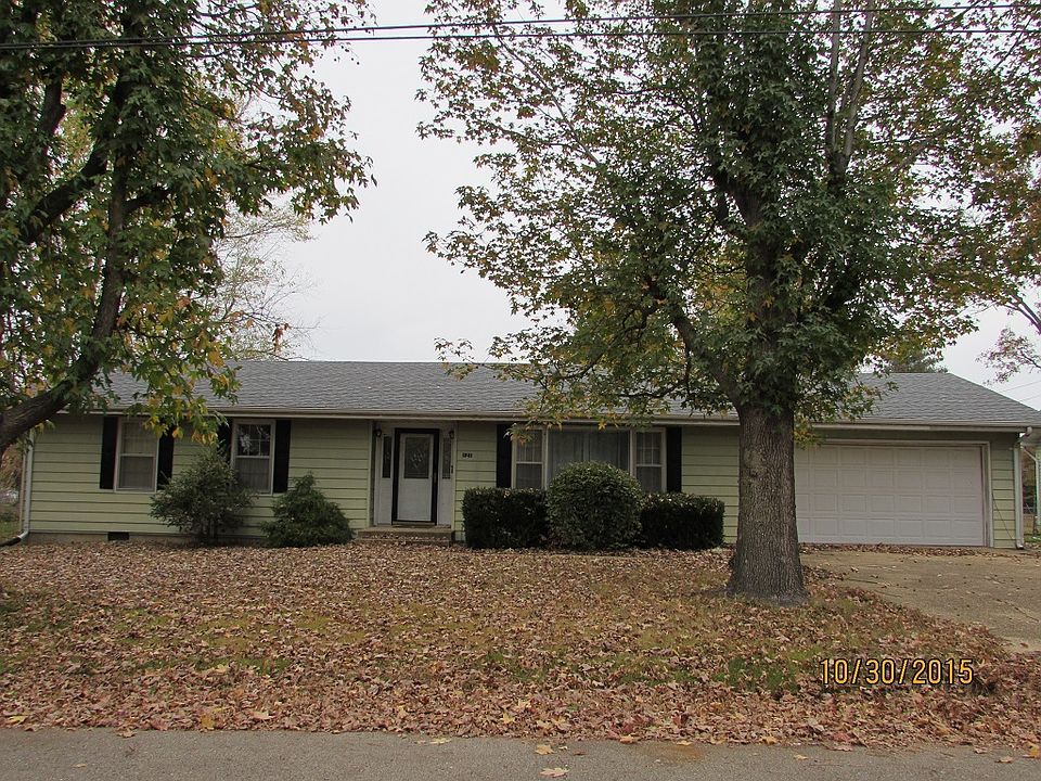 1st image of 121 Burchwood Dr