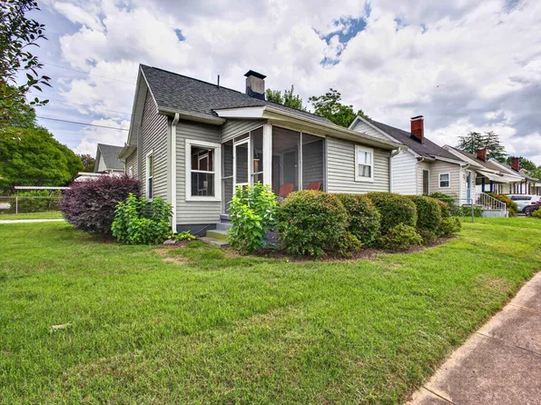 46 Hutchins St, Greenville, SC 29605