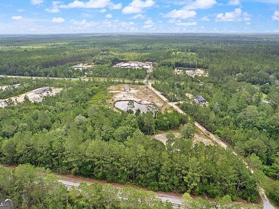 3rd image of 6064 S Us Highway 301