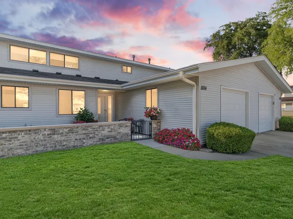 1104 Taunton Ct, Schaumburg, IL 60193