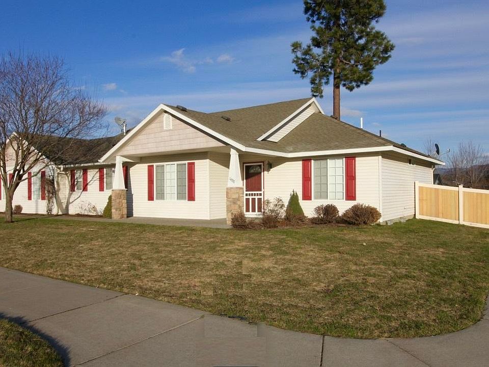 1st image of 1488 W Benjamin Ave