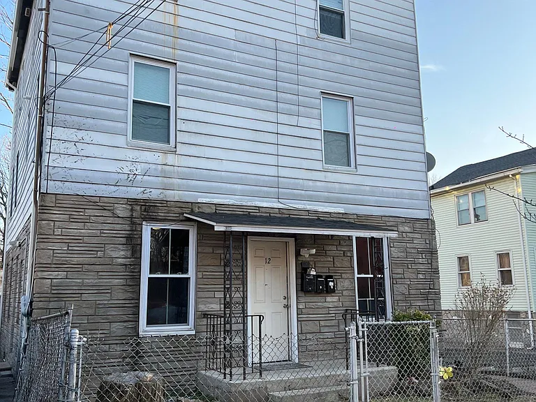 12 Saltonstall Ave #1 — Photo 1