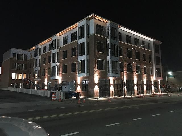 Building Photo 3