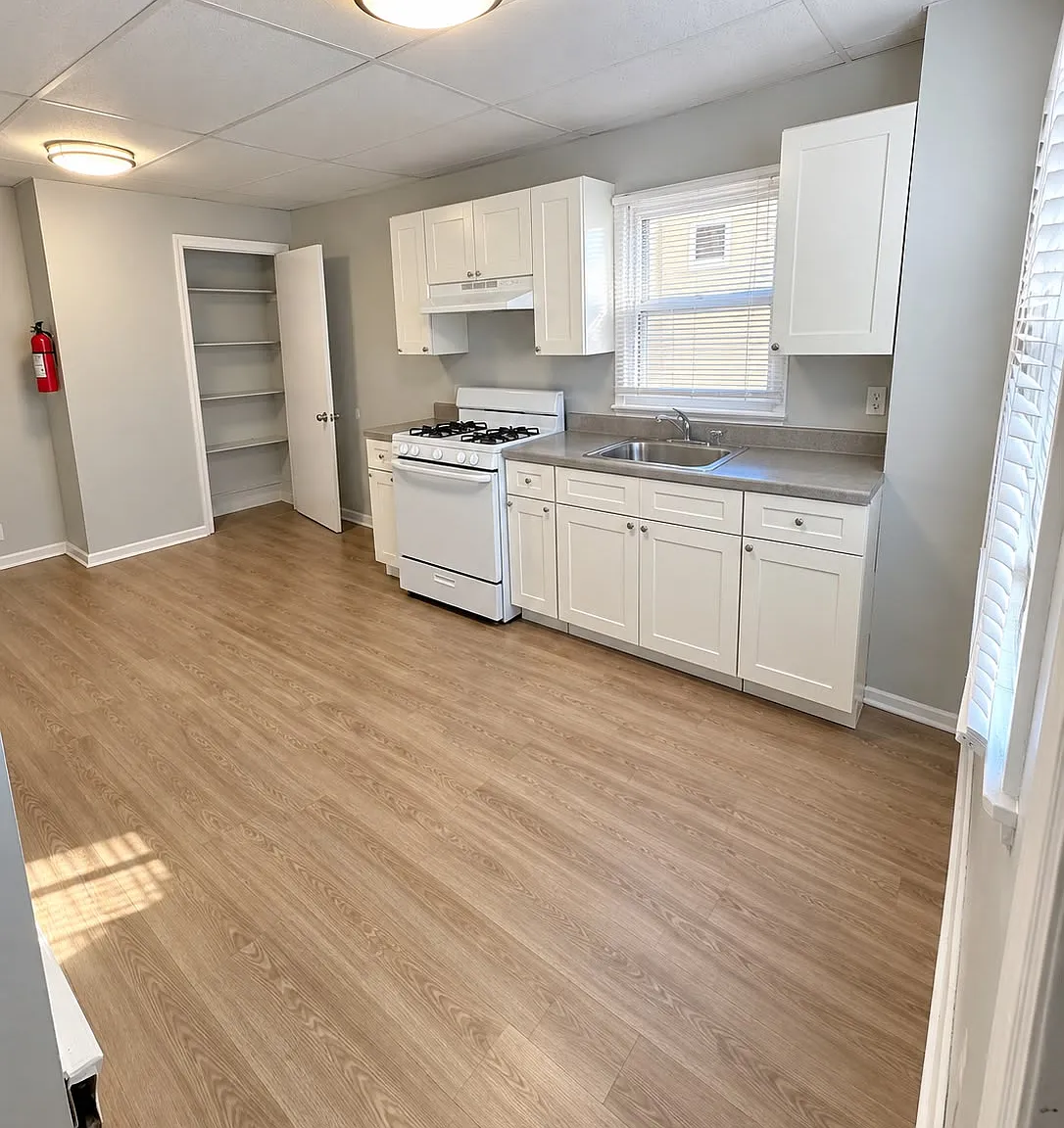 2 bed, $1,800 — Photo 2