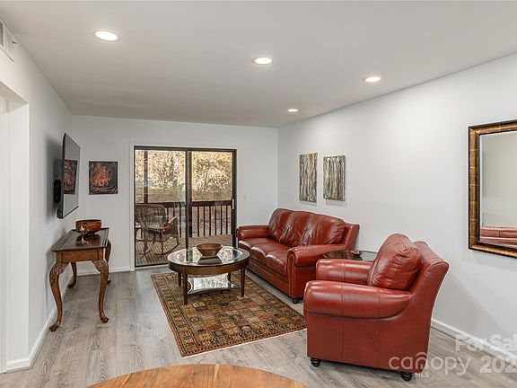 2nd image of 49 Lake Dr APT M3