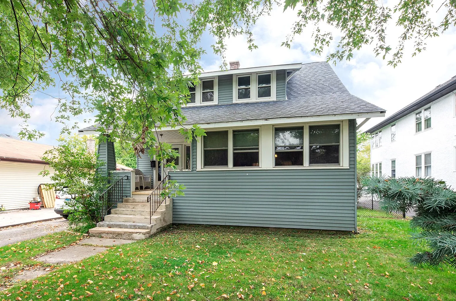 333 S Maple St photo 1