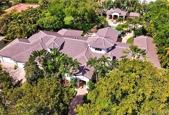 2nd image of 821 Sorolla Ave
