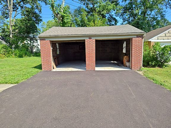 3rd image of 2550 Minerva Lake Rd