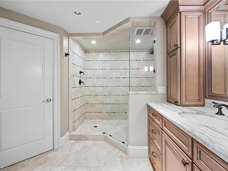 3991 Gulf Shore Blvd N #Penthouse 101 — Photo 26