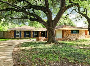 9515 Carousel Ln, Houston, TX 77080