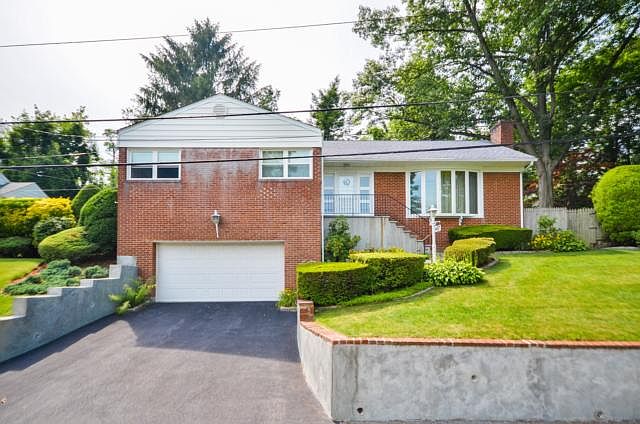 1st image of 147 Cliffside Dr