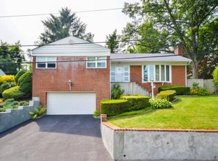 147 Cliffside Dr, Yonkers, NY 10710