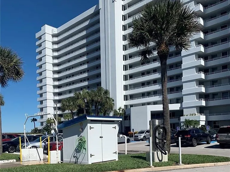 9600 S Ocean Dr #104 — Photo 28