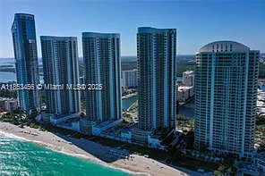 16001 Collins Ave
