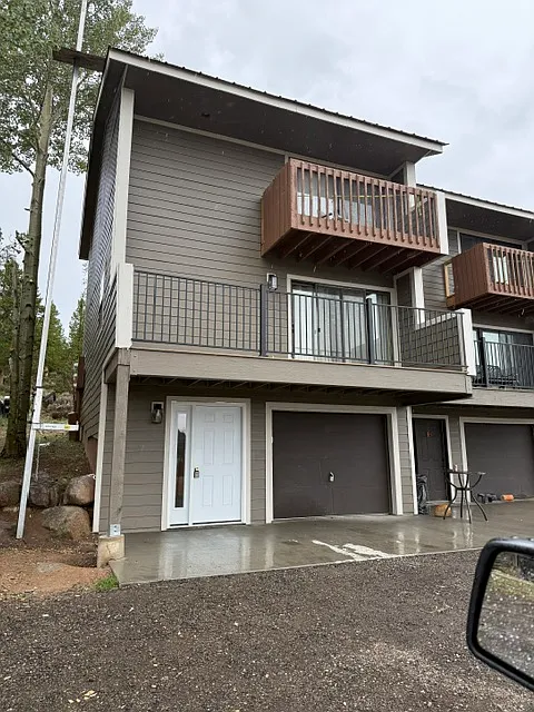 2 bed, 1.5 bath, 1600 sqft, $2,500 — Photo 1
