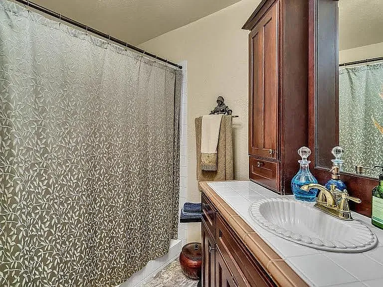 8933 W Ridge Line Ln — Photo 11