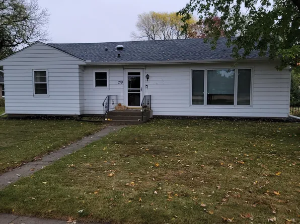 710 Cypress St, Wilton, IA 52778