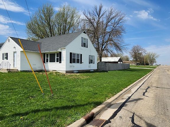 5th image of 310 Locust St