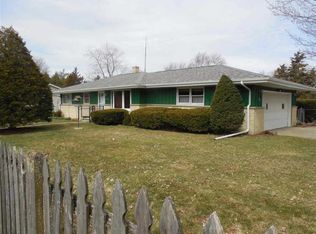 1644 Roosevelt Rd, Machesney Park, IL 61115