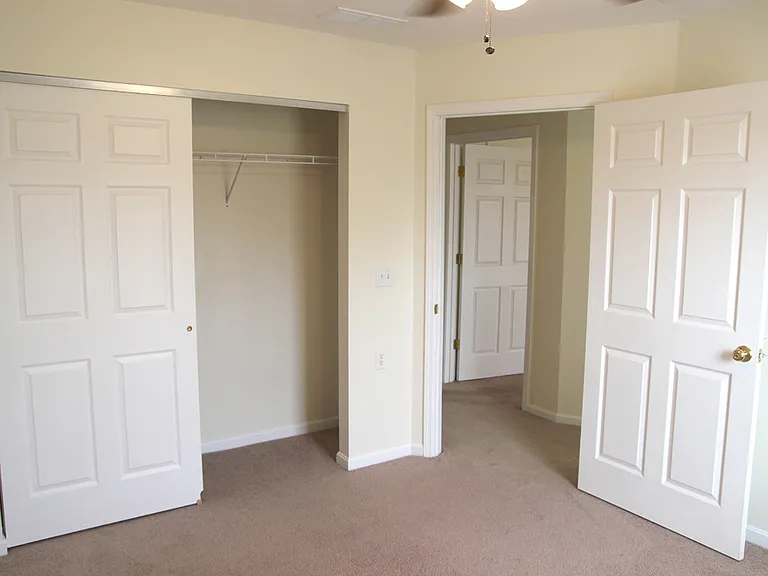 104 Brookside Dr — Photo 8
