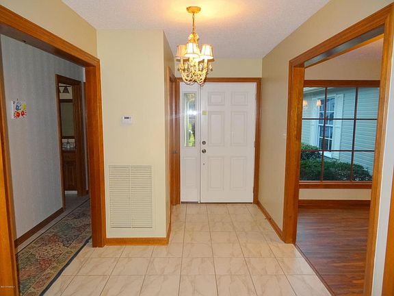 5th image of 400 Breton Dr
