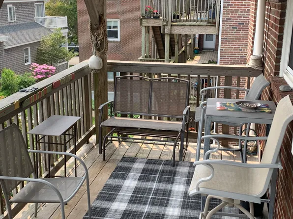 842 Nantasket Ave APT 5, Hull, MA 02045