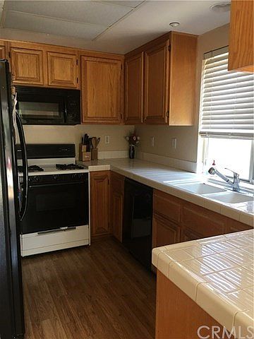 2nd image of 3294 Kirklee Ln