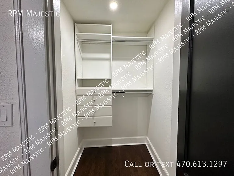 1134 Donnelly Ave SW — Photo 15