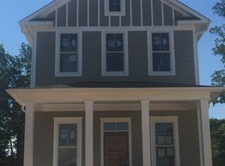 6950 Birch St, Falls Church, VA 22046