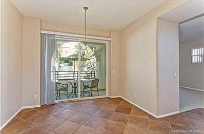 2nd image of 2754 Escala Cir