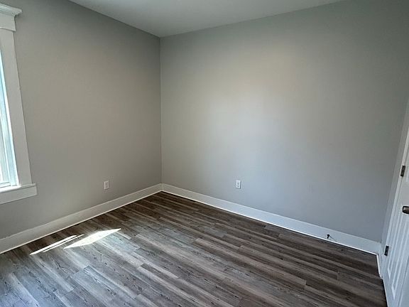 2nd image of 86 Beetle St #1R