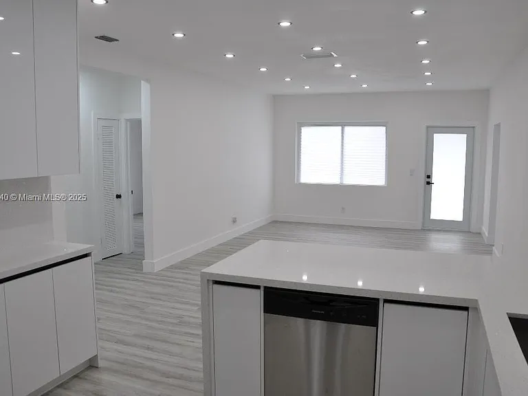261 NW 46th Ave #1 — Photo 10