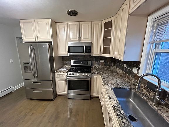 2nd image of 5881 N Elston Ave #2