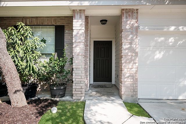 1st image of 21510 Encino Lookout