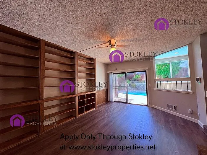 2397 Lake Meadow Cir — Photo 20