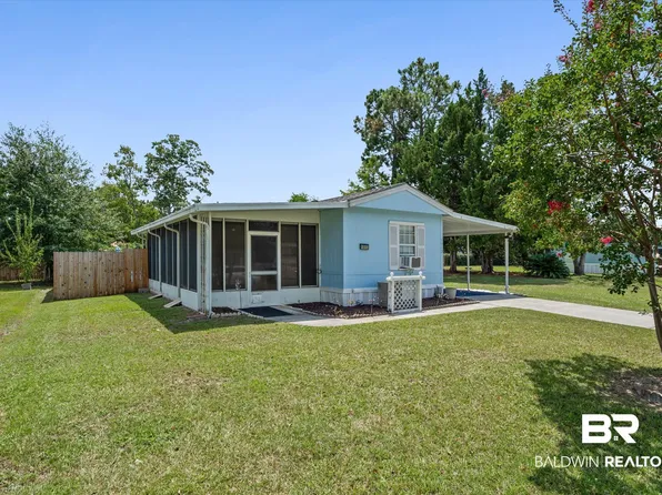 1913 Maria Ln, Lillian, AL 36549