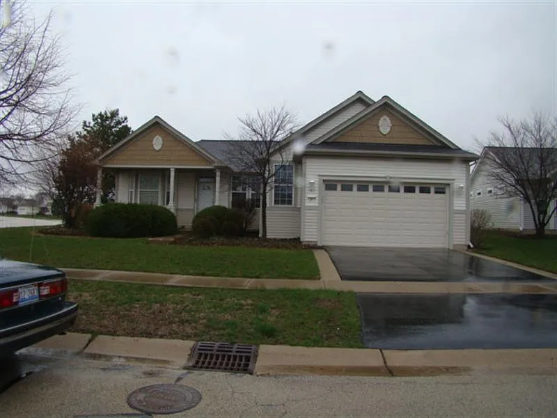 12872 Applewood Dr photo 1