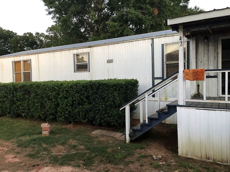2nd image of 36 Remington Rd