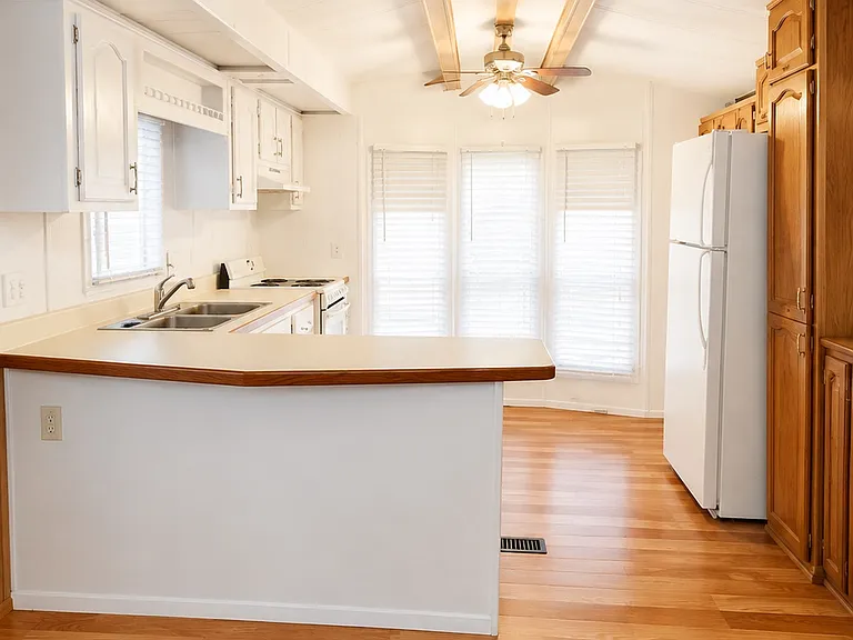 3000 Clarcona Rd #524 — Photo 2