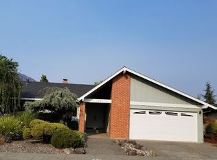 118 Valley Lakes Dr, Santa Rosa, CA 95409