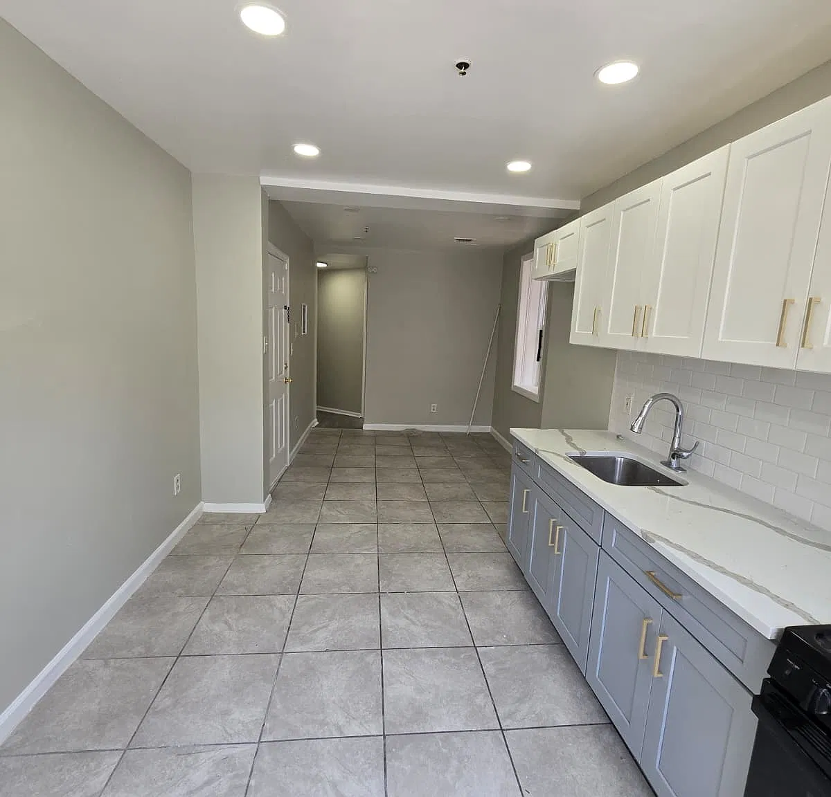 4 bed, $2,295 — Photo 3