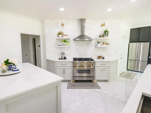 805 Colony Dr, Edmond, OK 73003