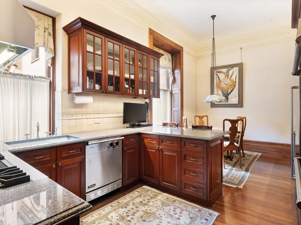 1 West 72nd Street image 7 of 16