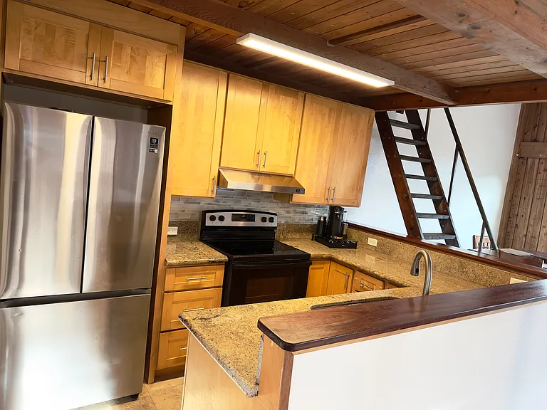 316 Uluniu St #A — Photo 6