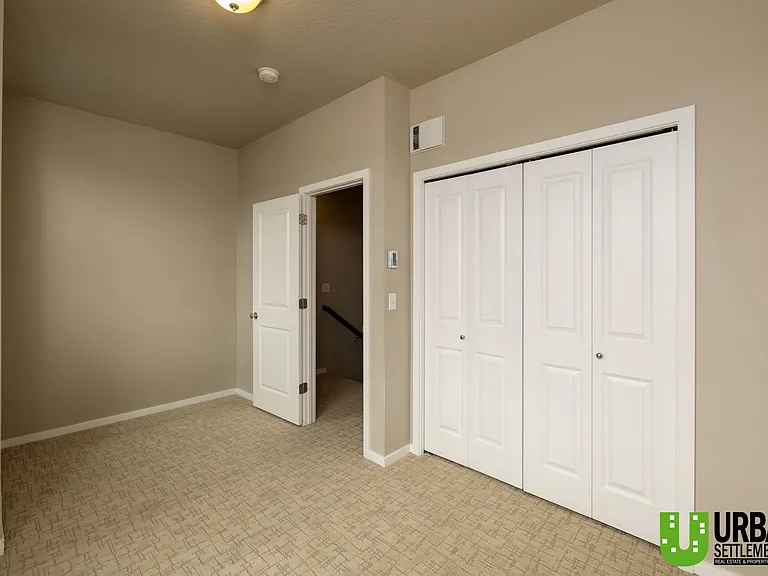 2419 W Bridge Ave — Photo 16