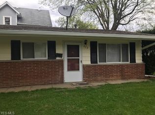 279 Grove St, Akron, OH 44302