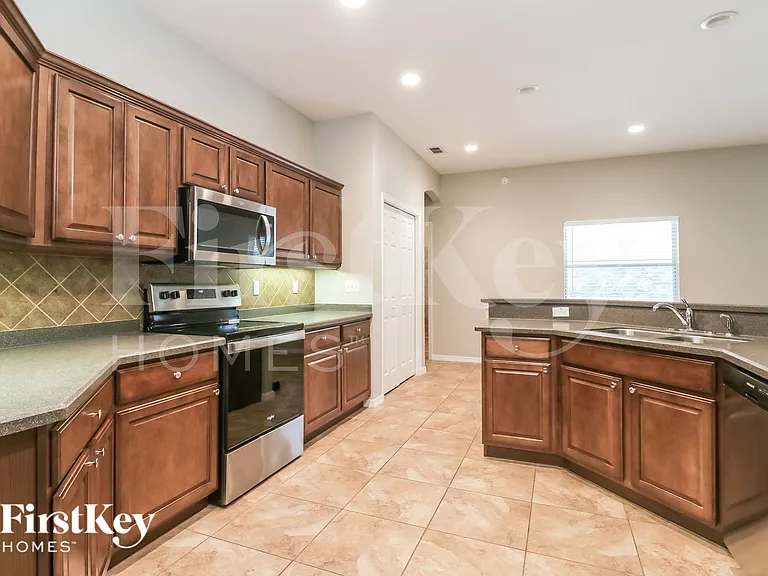 6127 Evansbrook Dr — Photo 6